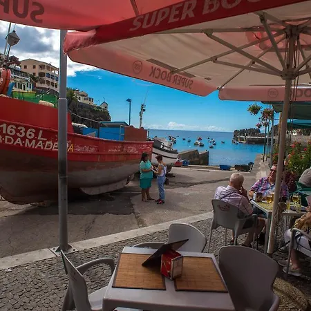 Helen's House 卡马拉-德洛布什