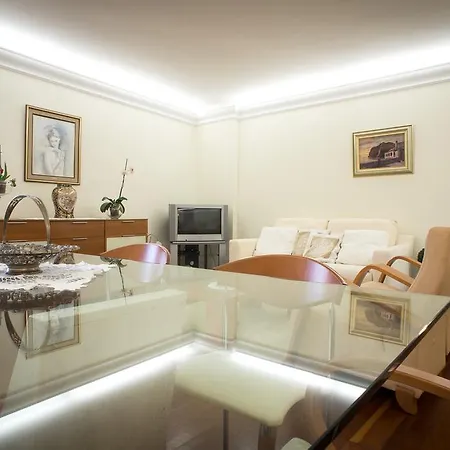 Helen's House