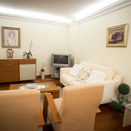 Helen's House Camara de Lobos